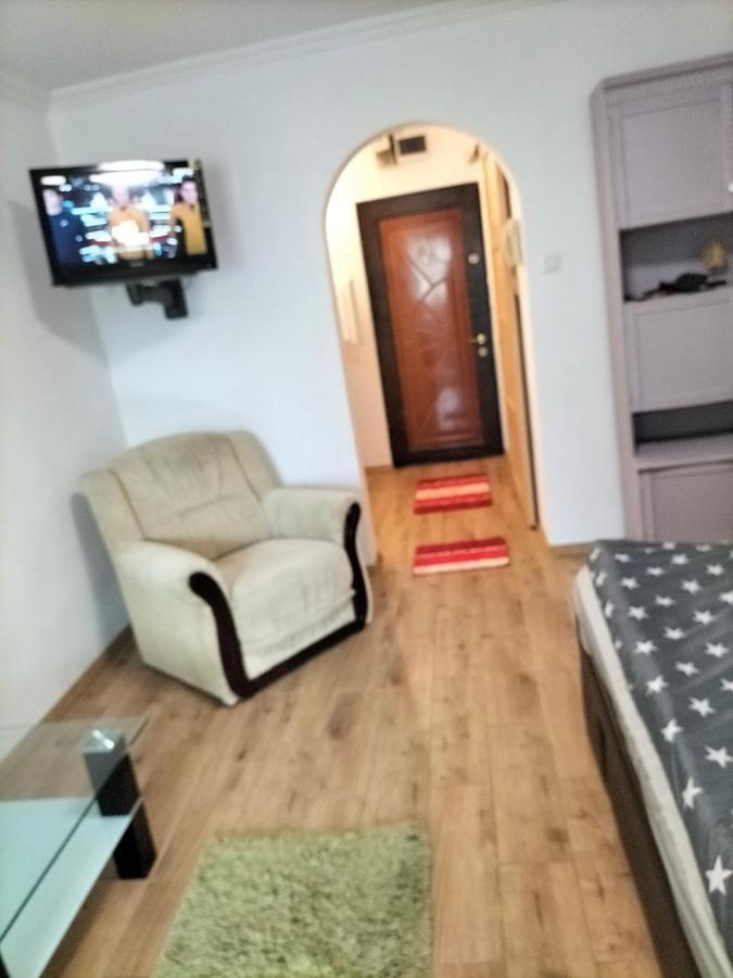 Regy Apartment Oradea Exterior photo